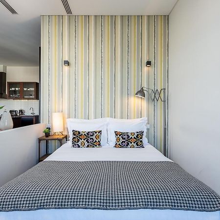 Youropo - Torre Porto Bilik gambar
